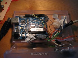 Arduino in a box + knobs + external power for servos